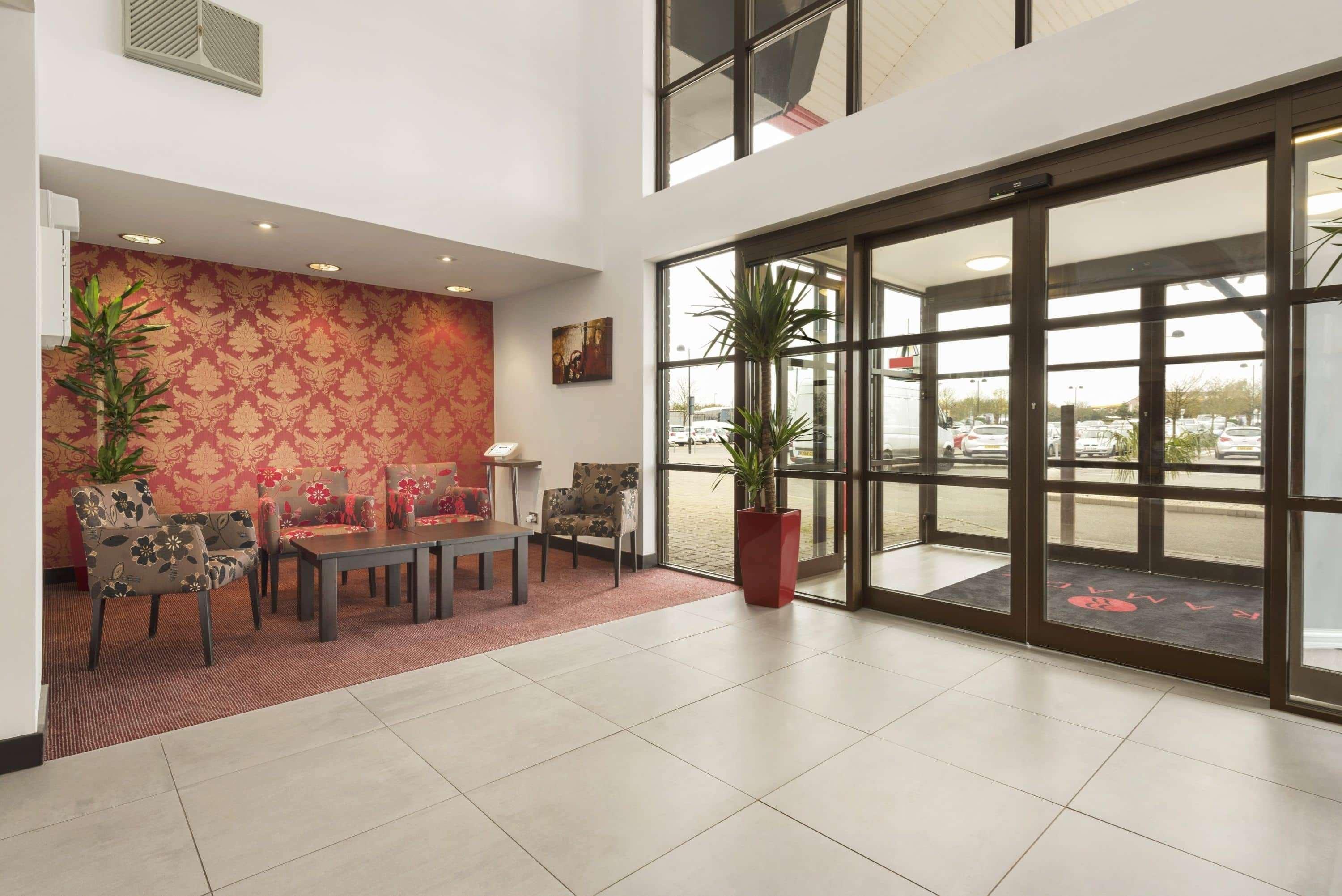 Ramada By Wyndham Cambridge Otel Fen Drayton Dış mekan fotoğraf