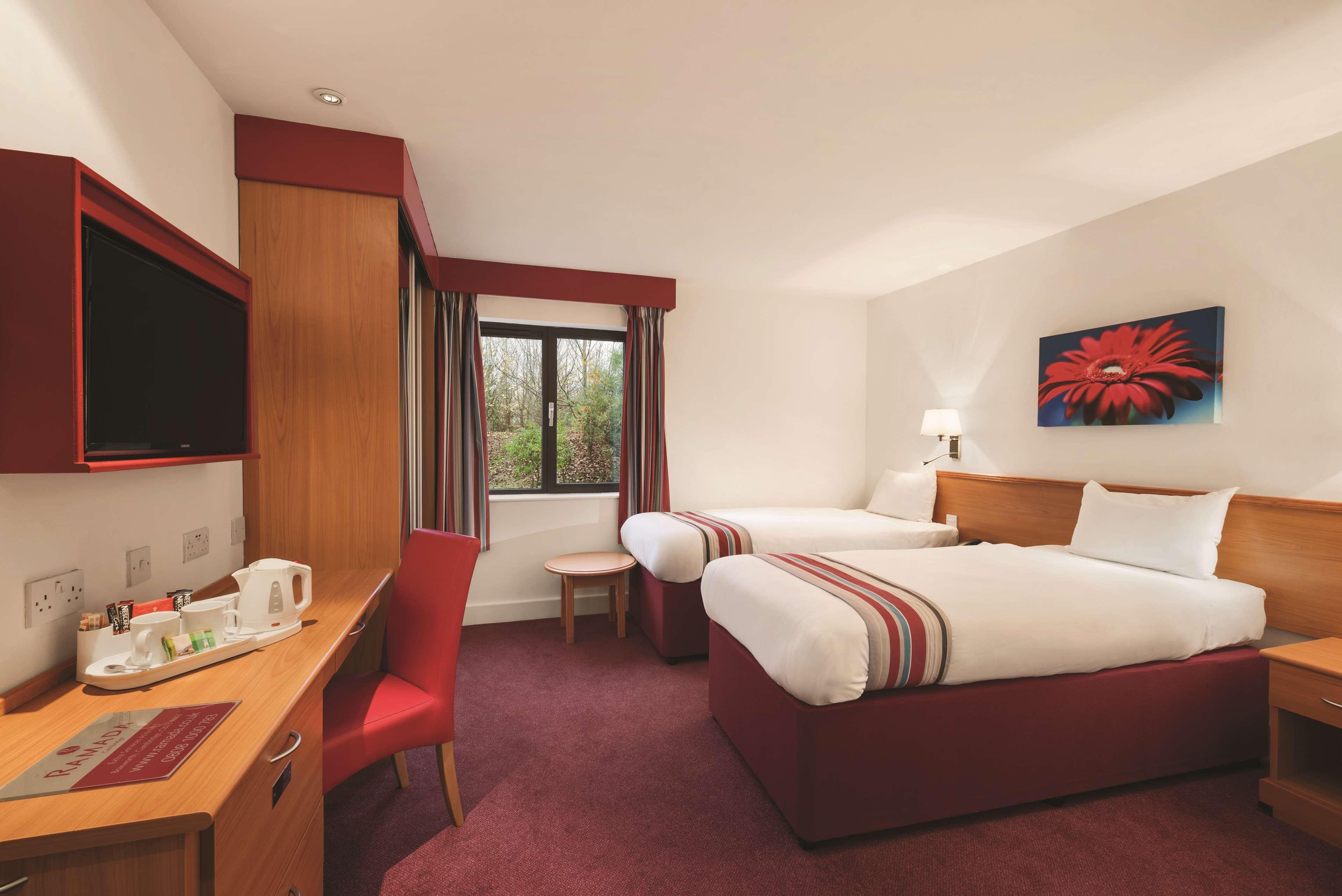 Ramada By Wyndham Cambridge Otel Fen Drayton Dış mekan fotoğraf