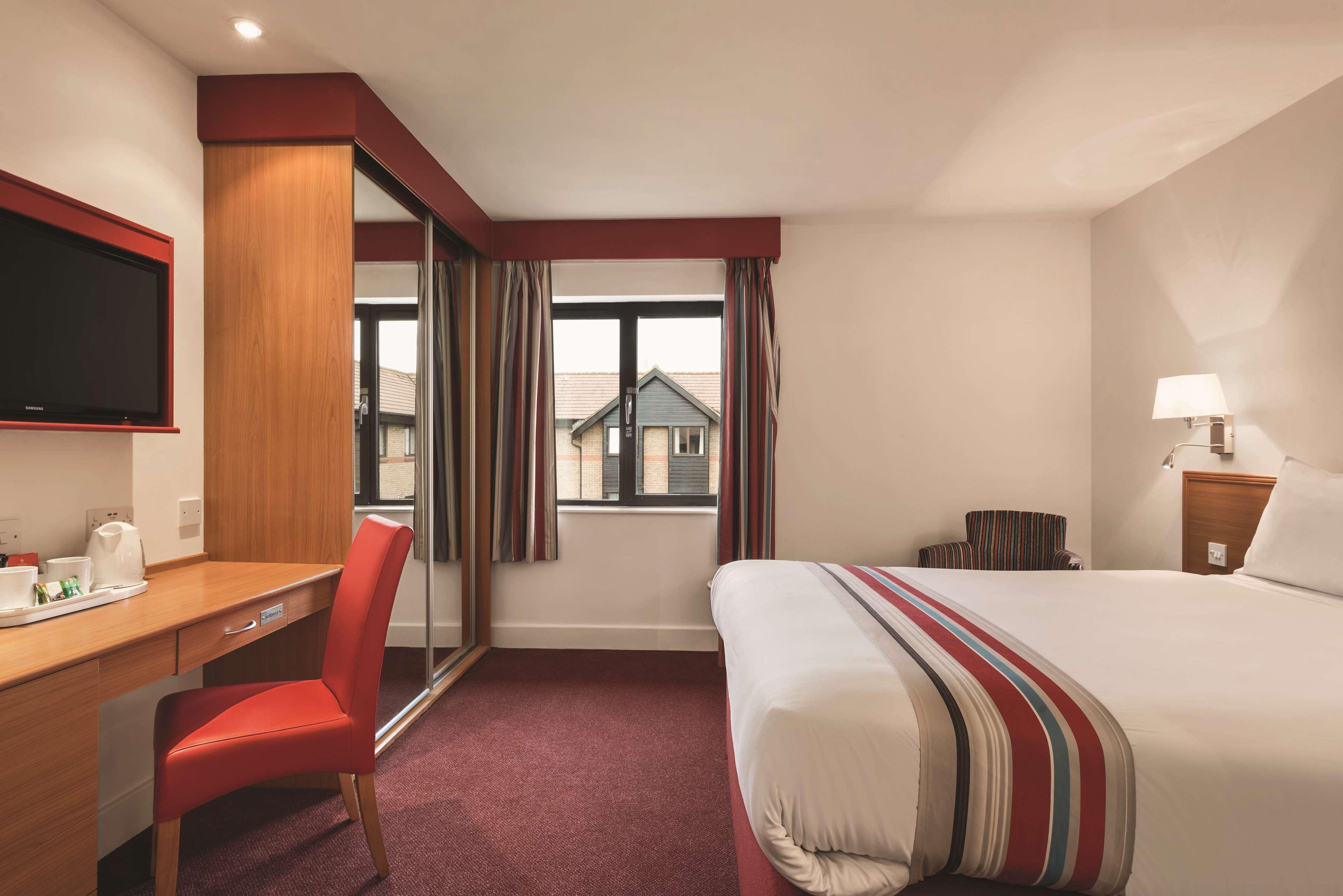 Ramada By Wyndham Cambridge Otel Fen Drayton Dış mekan fotoğraf